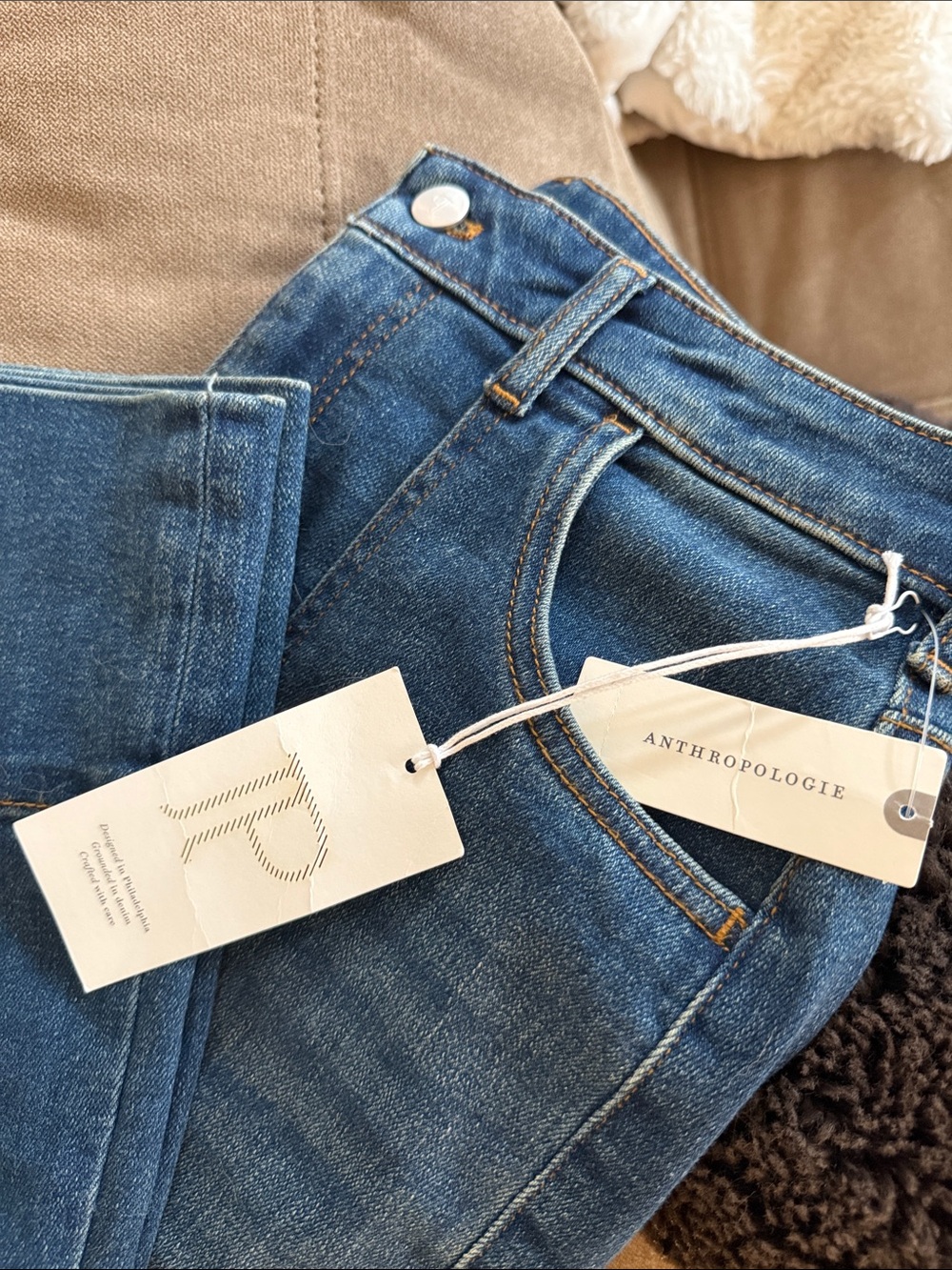 Pilcro Wide-Leg High-Rise Jeans in Dark Blue Wash: Anthropology - Picture 4 of 5